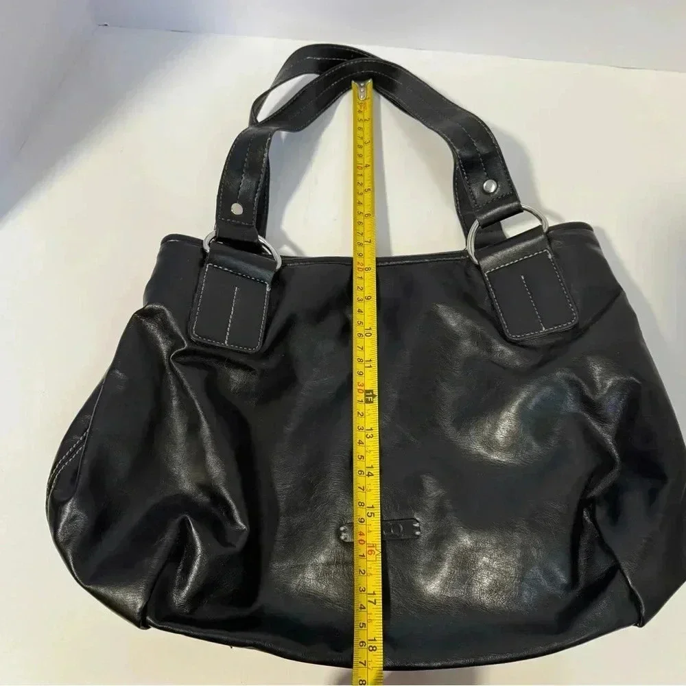 Nine  and Co  black leathe purse
